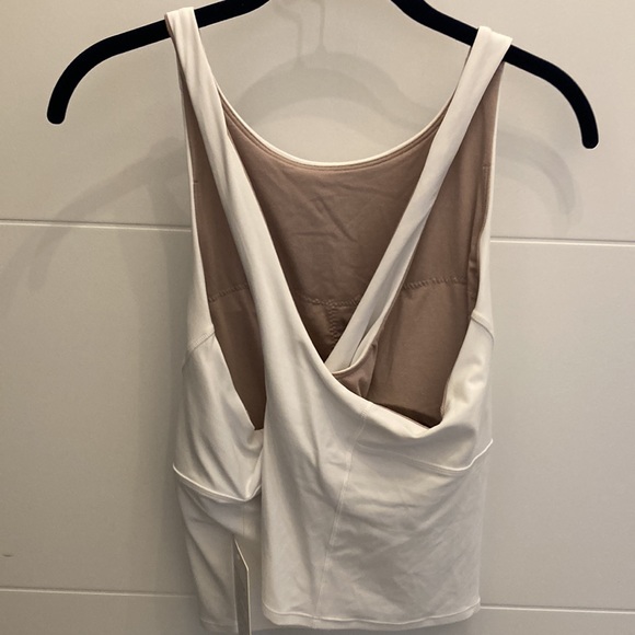 NWT Lululemon key to balance tank size 14 - Picture 2 of 3